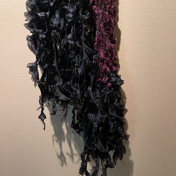 Scarf is piece of art - Picture 3 of 6
